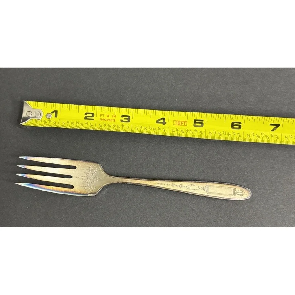 12 Oneida Community Grosvenor Salad Forks Silverplate 6 1/4